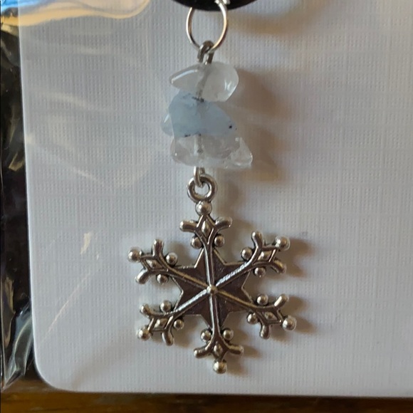 Snowflake Necklace Set!!! - Picture 3 of 3